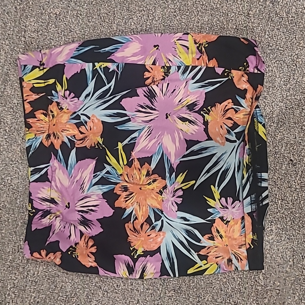 Floral mini skirt size sm